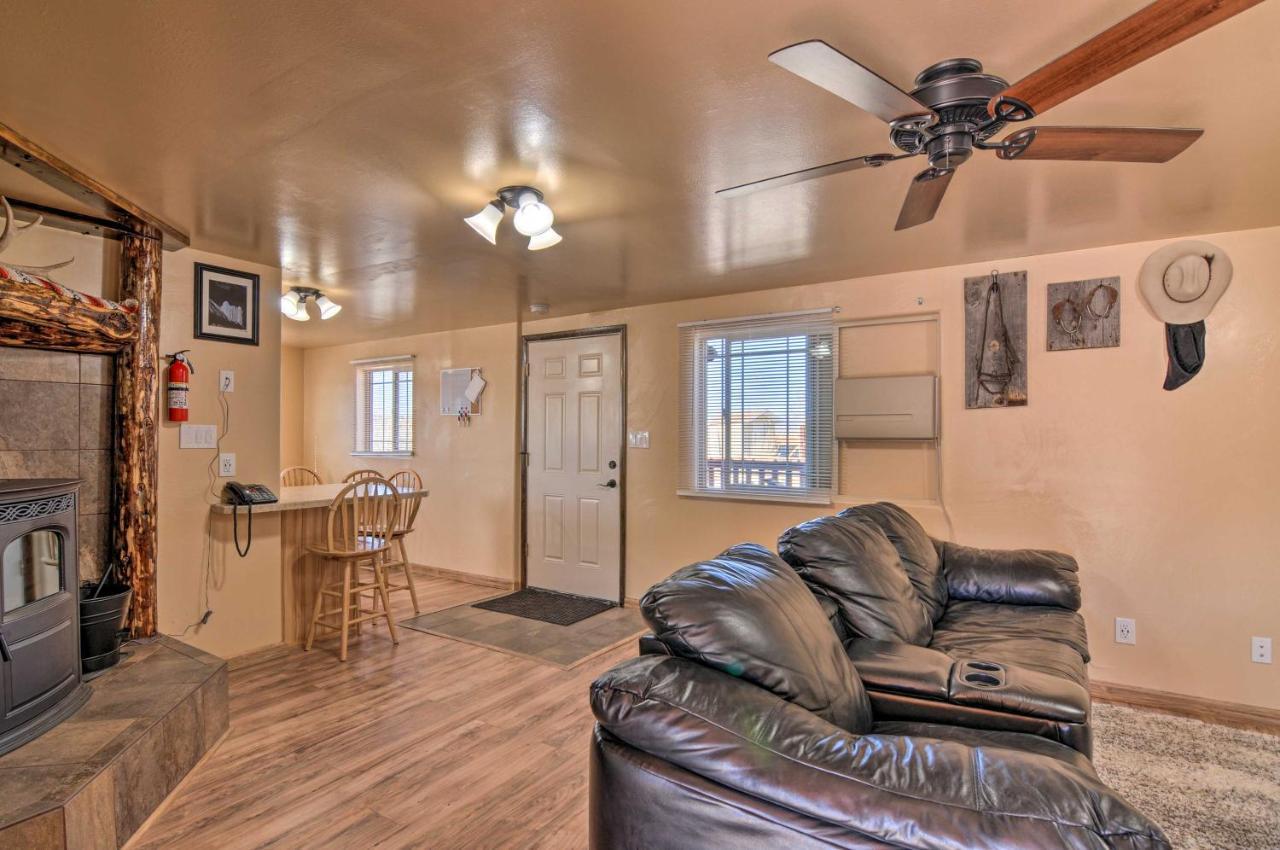 Cozy Home With Canyon Views 2 Mi To Grand Staircase Henrieville Esterno foto