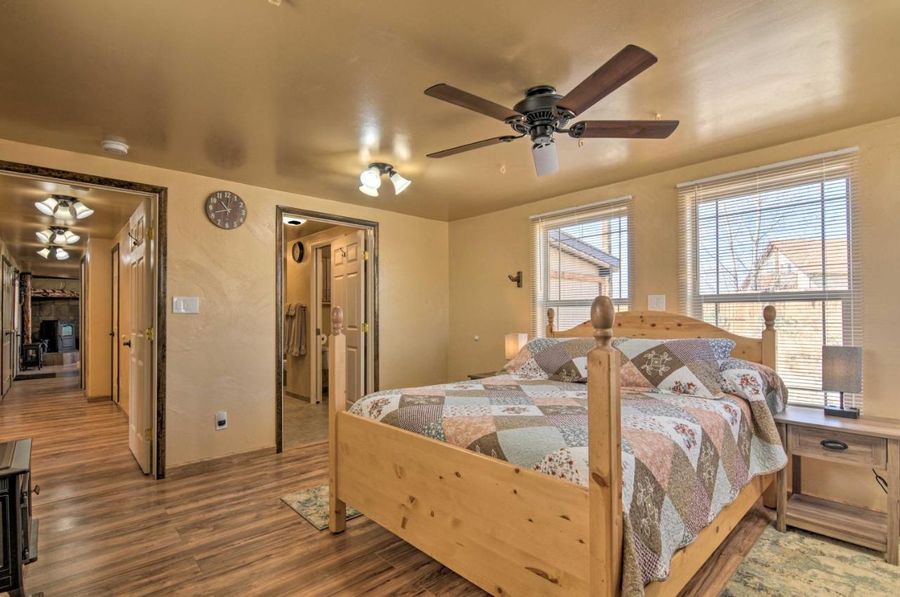 Cozy Home With Canyon Views 2 Mi To Grand Staircase Henrieville Esterno foto